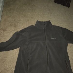 Brand new never worn Columbia sweatshirt